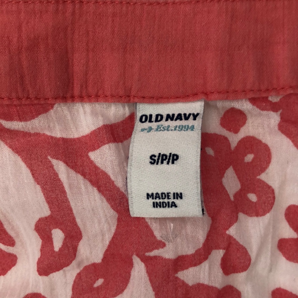 Old Navy Pink Salmon Women’s Top Size S - Picture 2 of 6